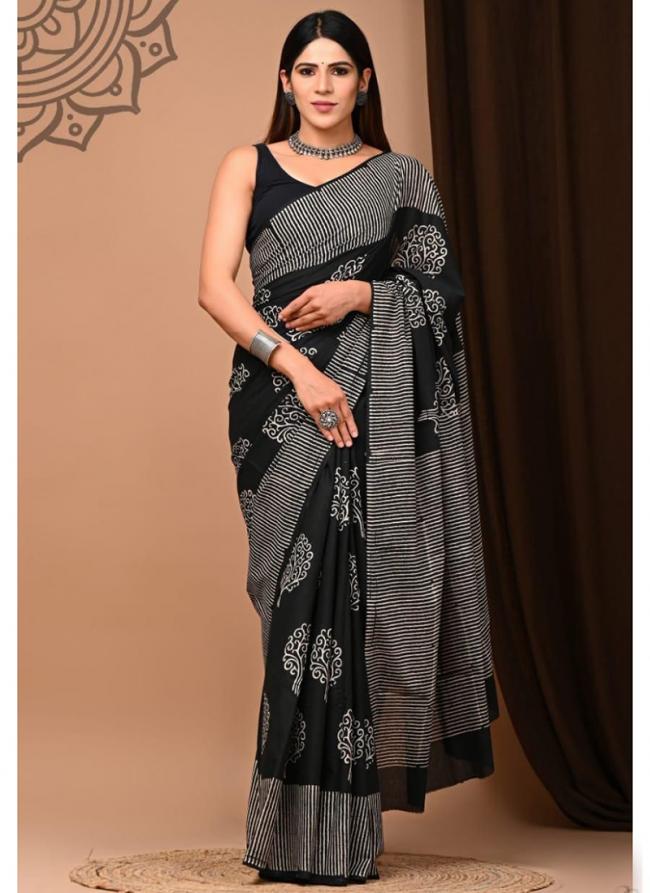 Cotton Mul Mul Black Casual Wear Printed Saree